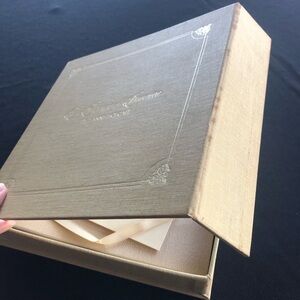 Vintage 1974 Flowers of America Illustations by Jeanne Holgate Box 19 booklets